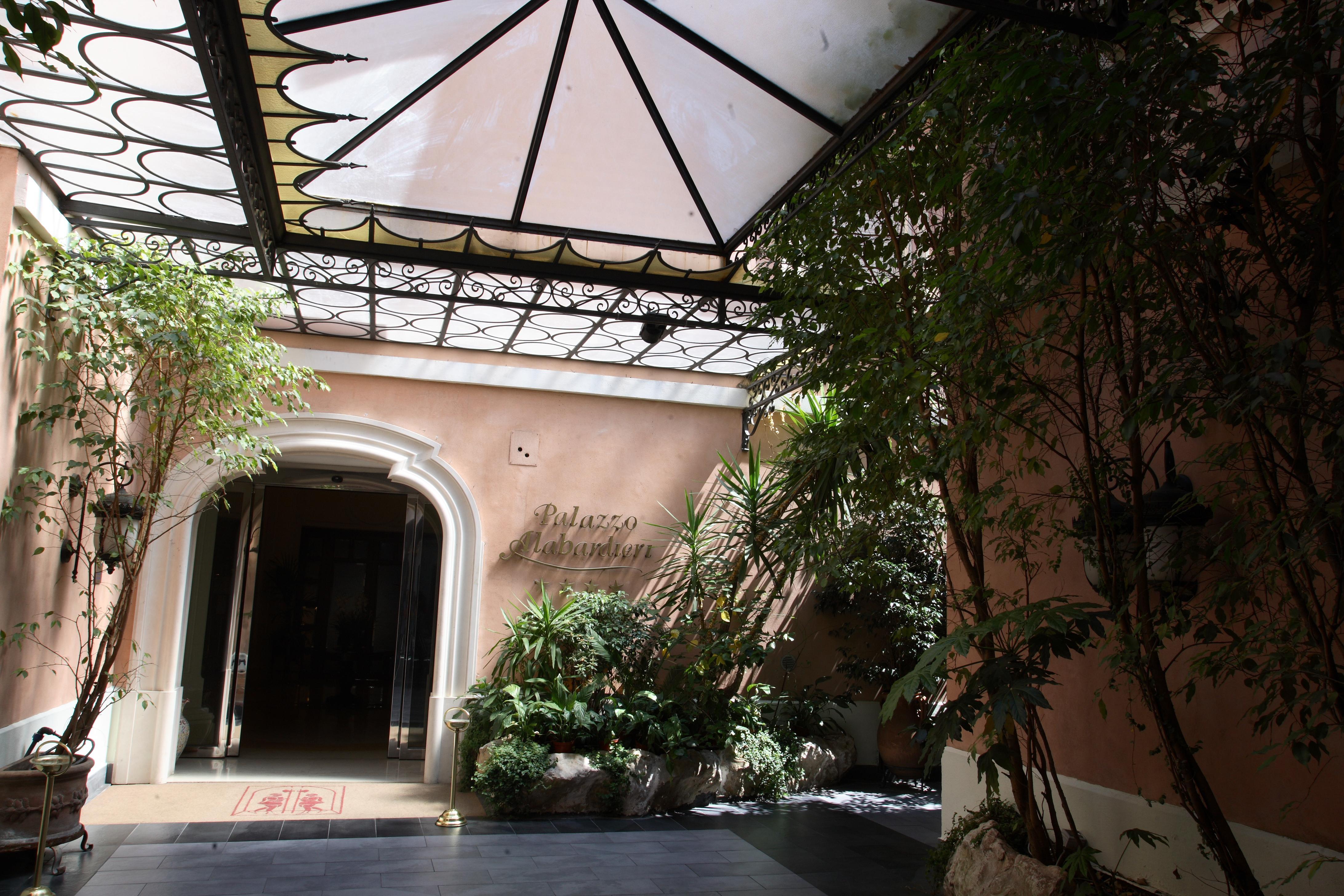 Palazzo Alabardieri Nápoles Exterior foto