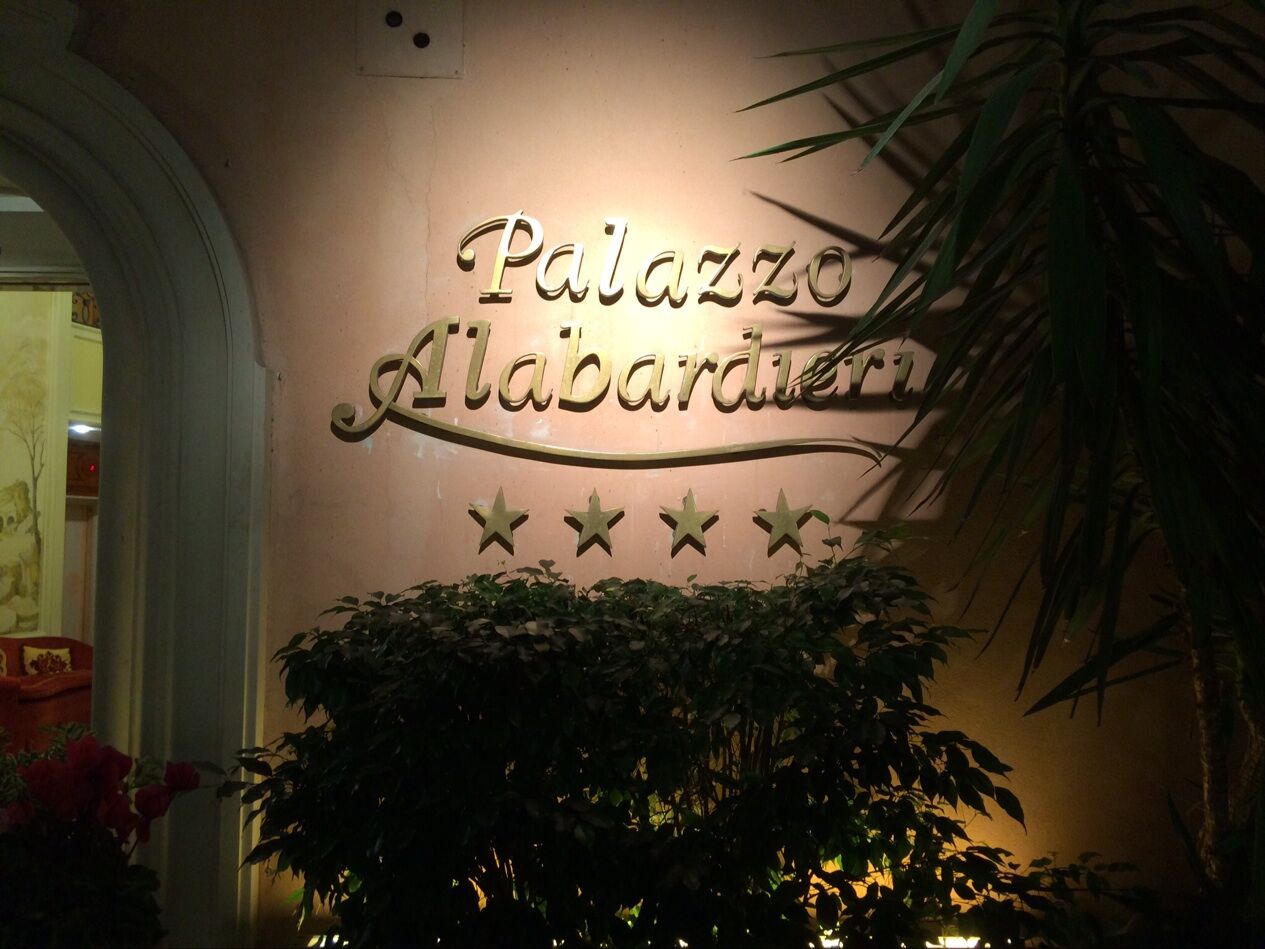 Palazzo Alabardieri Nápoles Exterior foto